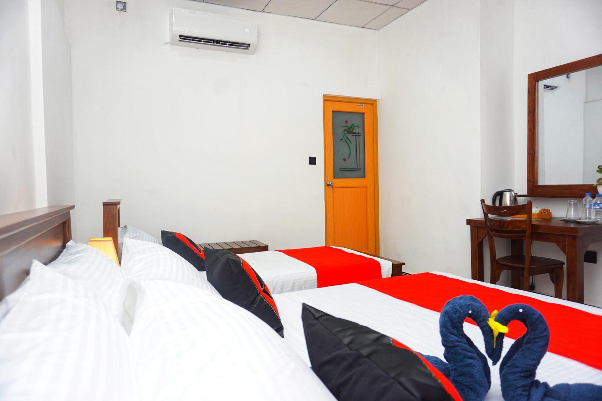 Sashini Homestay Sigirîya Extérieur photo